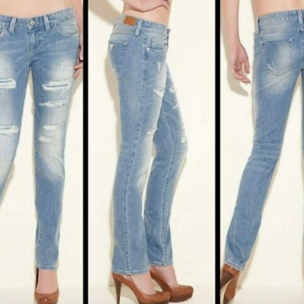 Guess Los Angeles Starlet Cigarette Low Rise Straight Leg Distressed Denim Jeans